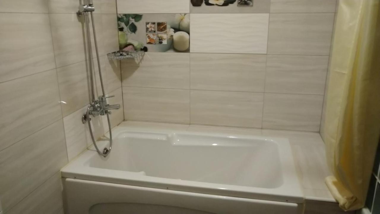 Boston Plus Hotel Chiayi Eksteriør billede